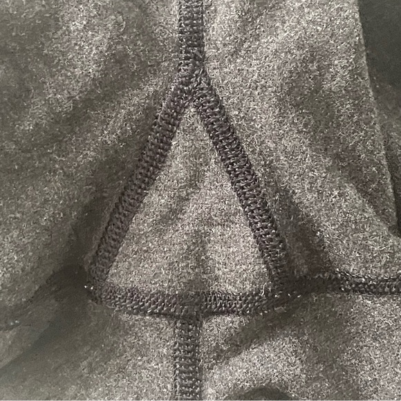 Lululemon Wunder Under Pant (Roll Down) Heathered Gray Size 10 - Picture 9 of 10